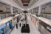 Scopri gli interni raffinati del Landmark Mall 