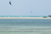 Le sette ragioni principali per cui il Qatar è la destinazione ideale per il kitesurf 